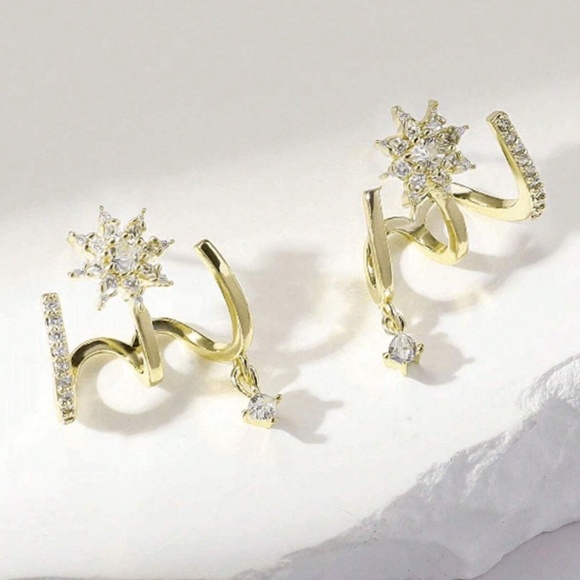 Gold tone Star Rhinestone Ear Cuff Earrings - Picture 2 of 2